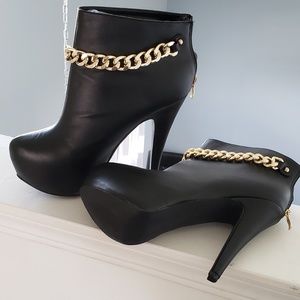 Black Leather Link Booties
